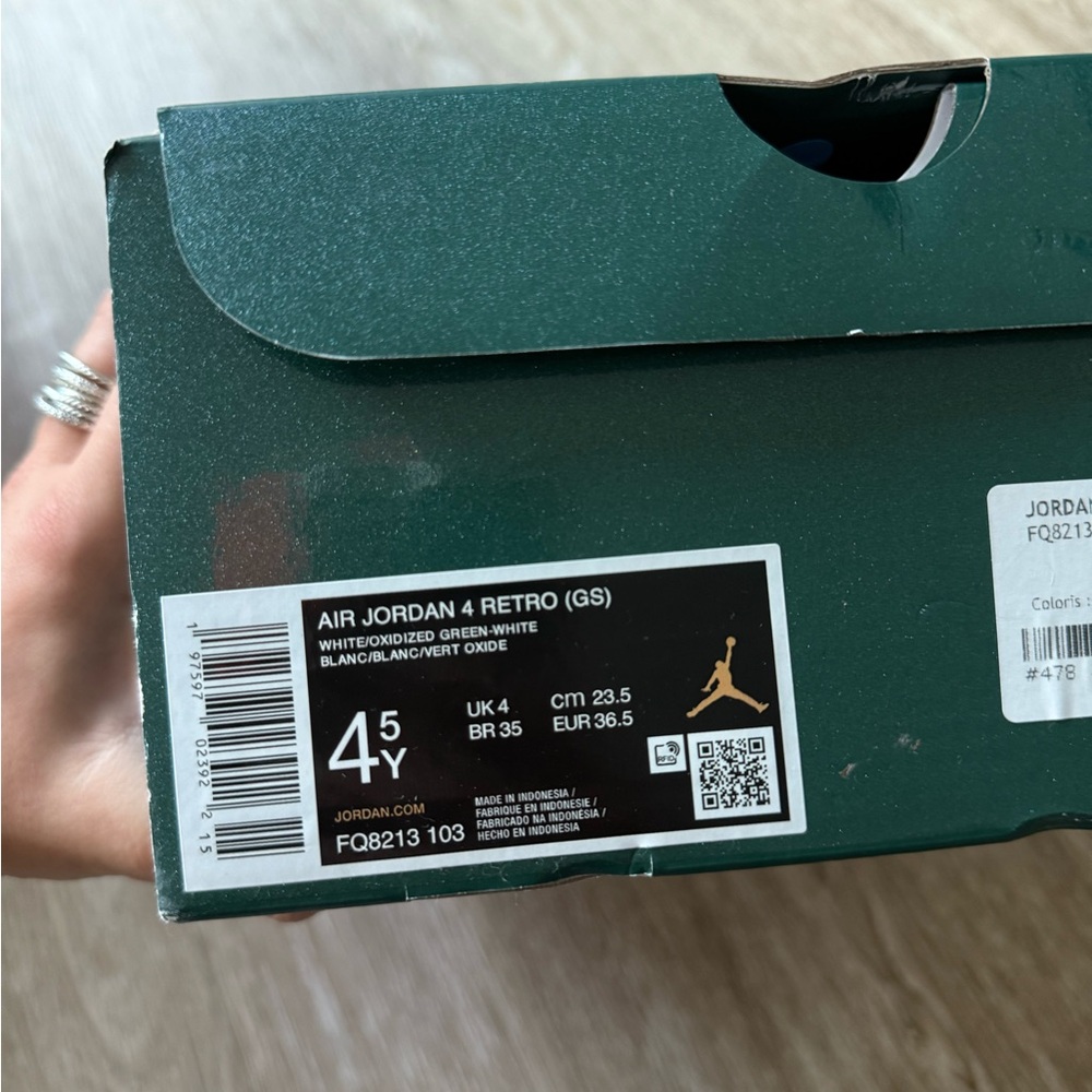 Jordan 4 Retro GS in Oxidized Green Women’s 6.5 / Men’s 4.5 - Picture 3 of 6